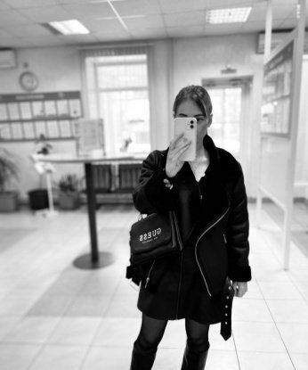 Моя опытность поможет нам окунуться в мир наслаждения и запоминающихся моментов. Ты ощутишь мои мягкие прикосновения, искусные движения и истинную страсть, которую я дарю только для тебя.
Мои услуги включают классический и эротический массаж, оральные ласки, глубокий минет, разнообразные позы и многое другое. Ты можешь предложить свои фантазии, и мы воплотим их в реальность. У меня есть отличные отзывы, которые подтверждают мою профессиональность и умение доставить настоящее удовольствие.
А еще у меня есть прекрасная коллекция фото, чтобы ты мог насладиться моей красотой на полную. Жду тебя у себя в Москве, чтобы погрузиться в наш сказочный мир страсти и удовольствия. 💋💫 Рамина